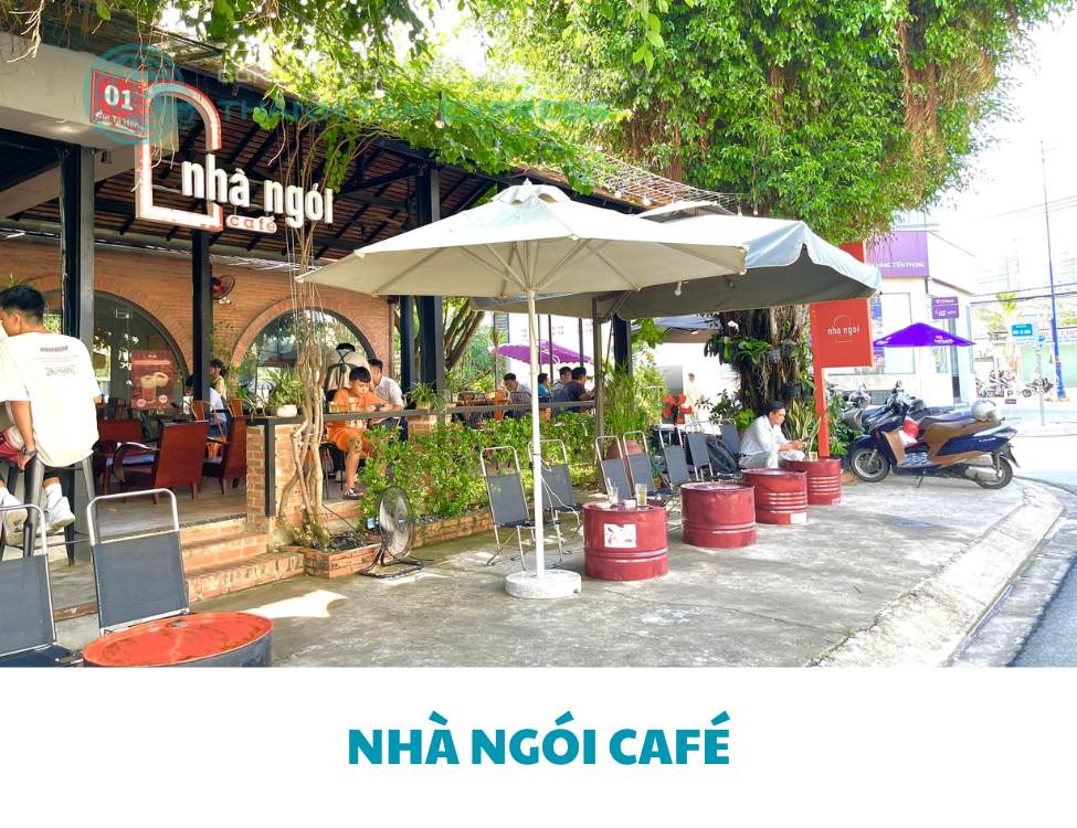 Nhà Ngói Café