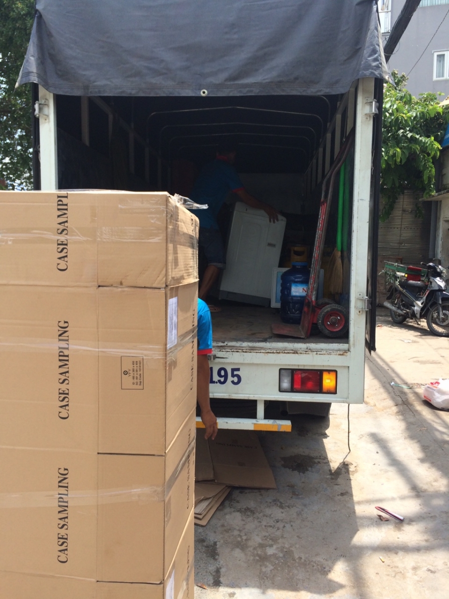 Chọn loại hình xe tải vận chuyển thùng kín, mui bạt