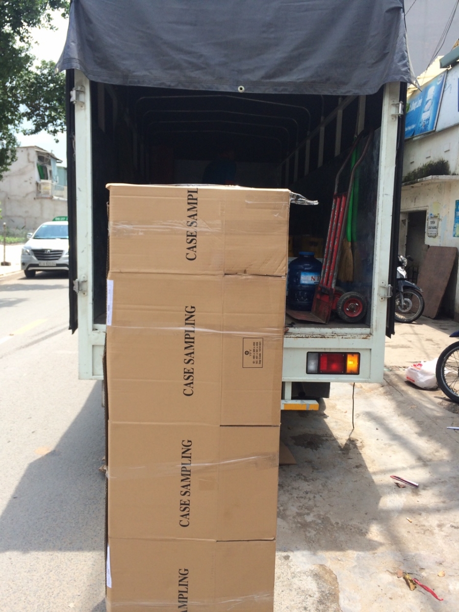 Dịch vụ chuyển nhà quận 11 TPHCM - Thùng xe Taxi tải Thành Tâm Express