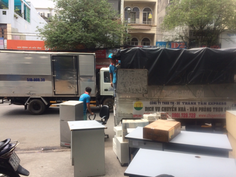 Dịch vụ chuyển nhà trọn gói quận 9 chuyên nghiệp cùng Thành Tâm Express