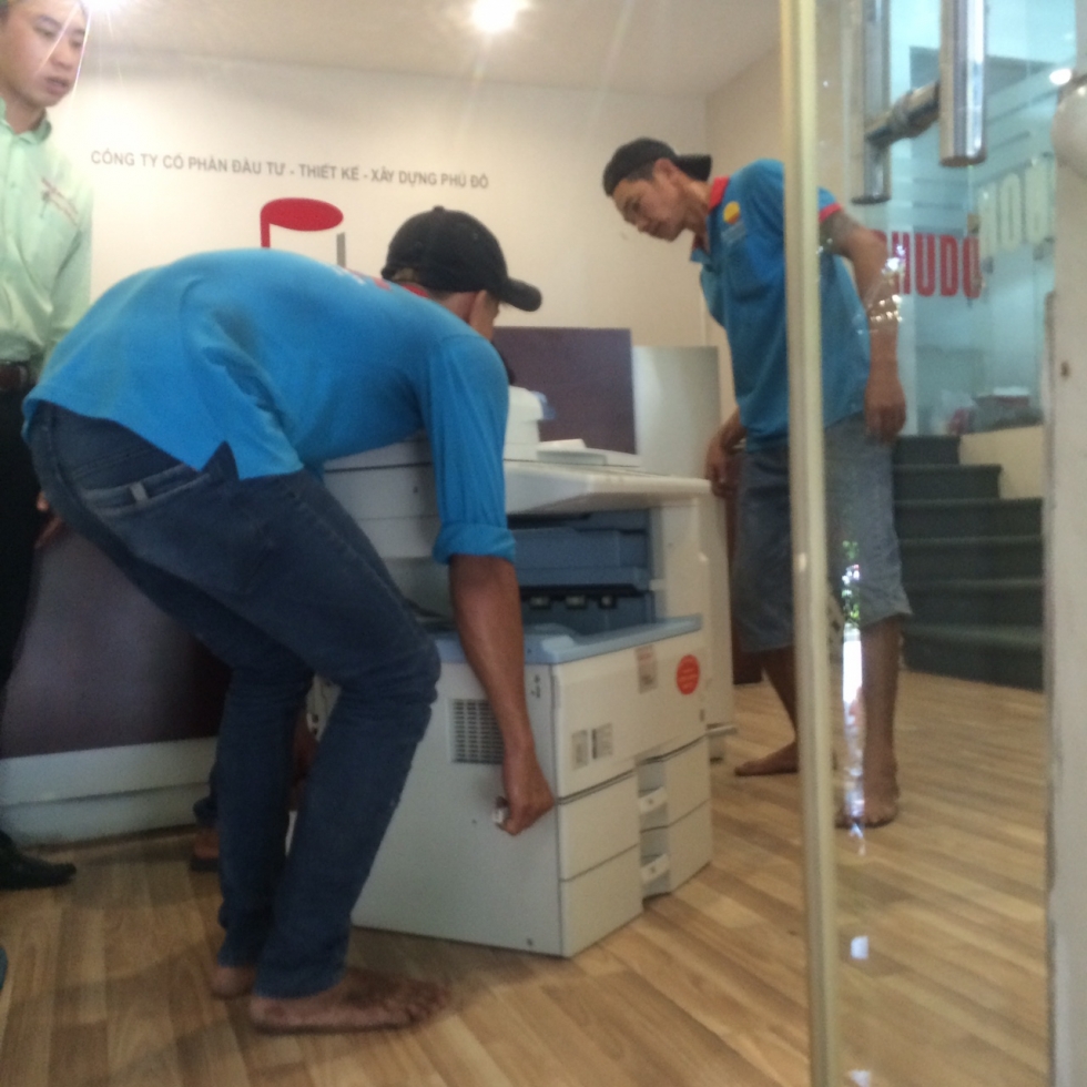 Nhân viên cung cấp dịch vụ chuyển nhà trọn gói Tphcm - Công ty Thành Tâm