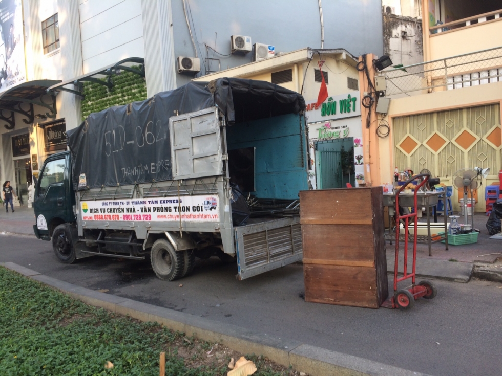 Dịch vụ chuyển văn phòng trọn gói giá rẻ TPHCM chuyên nghiệp cùng Thành Tâm Express