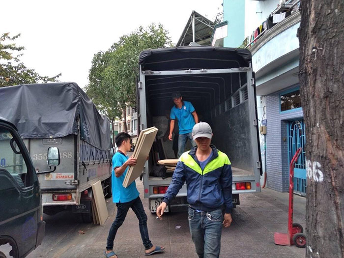 Dịch vụ taxi tải chuyển nhà trọn gói chuyên nghiệp tại Thành Tâm Express.