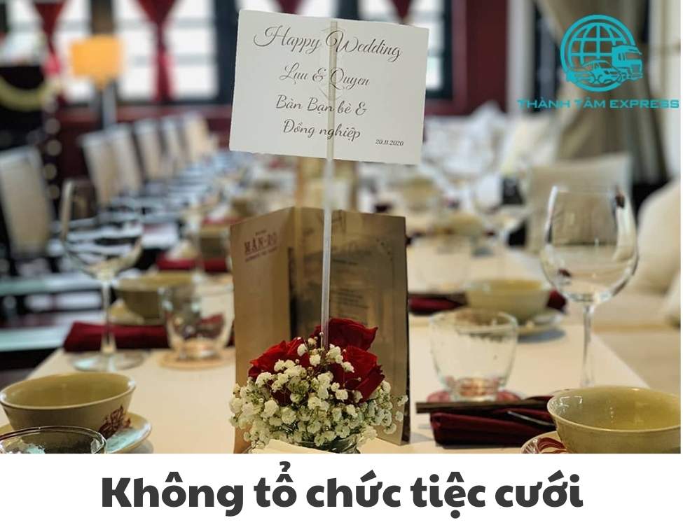 Không tổ chức tiệc cưới khi đang để tang