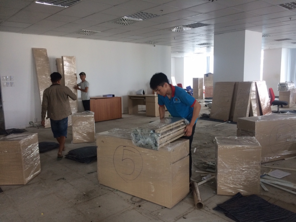 Trang bị đóng gói đồ đạc khi chuyển văn phòng làm việc cần có.